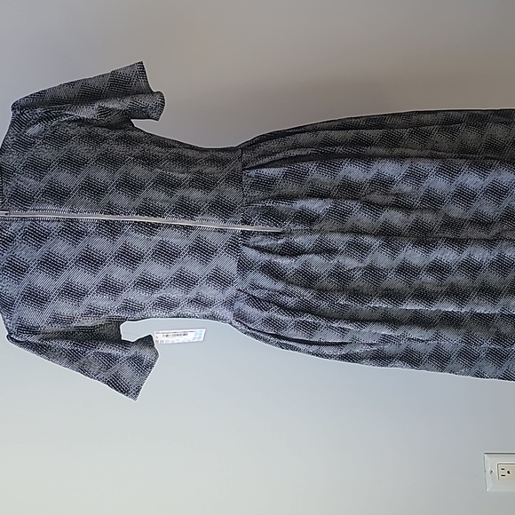 Black & White Optical Illusion LLR Amelia - Picture 3 of 6